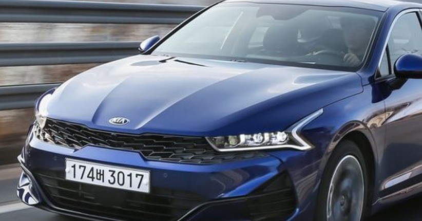 KIA Rilis Gambar Generasi Terbaru Carnival, Lebih Boxy dan Elegan