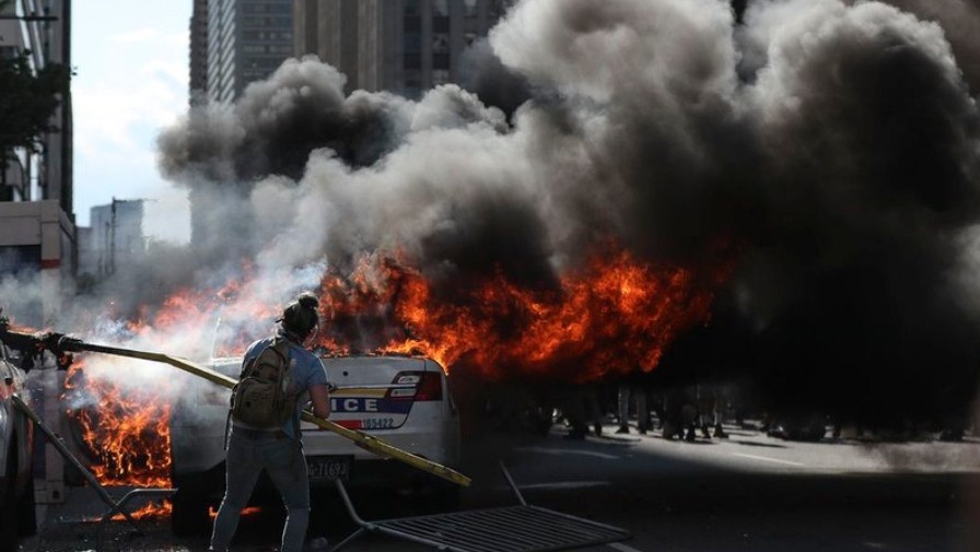 Ketahuan Bakar 2 Mobil Polisi, Perempuan Terapis Panti Pijat Ditangkap