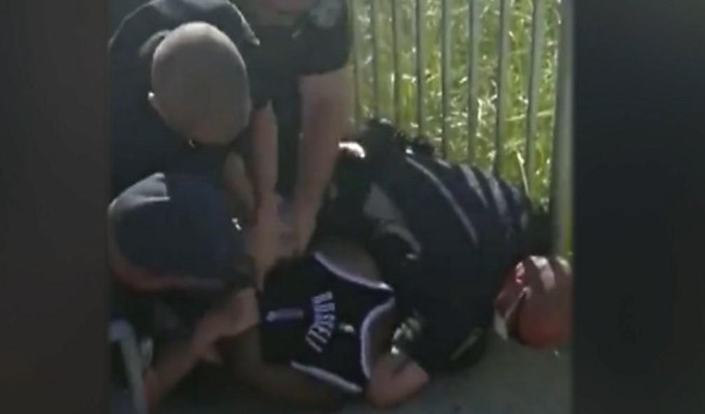 Lagi, Beredar Video Polisi AS Cekik Pria Kulit Hitam Hingga Pingsan