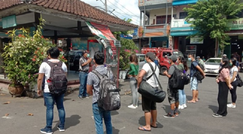 Selesai Dikarantina, 12 Pekerja Migran asal Bali Pulang Kampung ke Tabanan