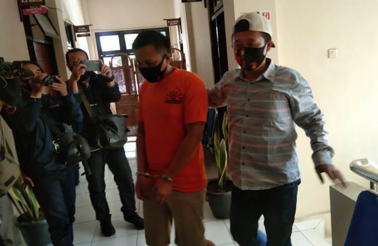 Ngaku Petugas Keamanan Covid-19, Pria Ini Gondol 2 HP Warga di Alun-Alun Utara Yogya