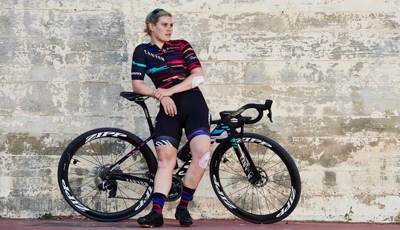 Tiffany Cromwell, Atlet Sepeda Cantik Pujaan Hati Valtteri Bottas