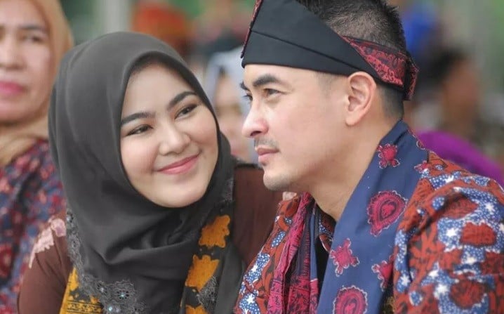 Zumi Zola Masih di Penjara Digugat Cerai Sherrin Taria