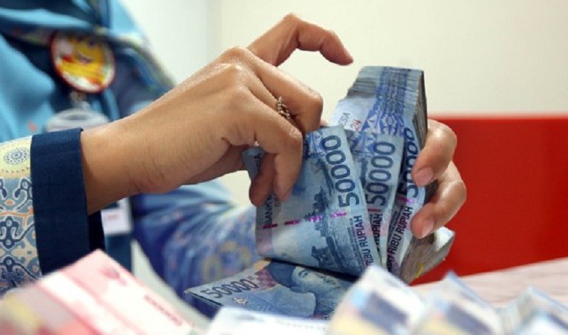 Survei: Pendapatan 76 Persen Masyarakat Indonesia Turun akibat Covid-19