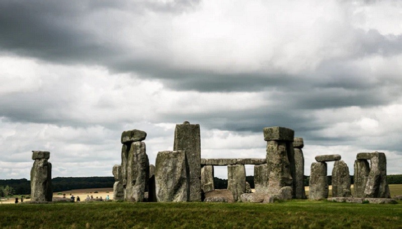 Struktur Besar Ditemukan di Dekat Stonehenge, Kegunaannya Masih Belum Diketahui
