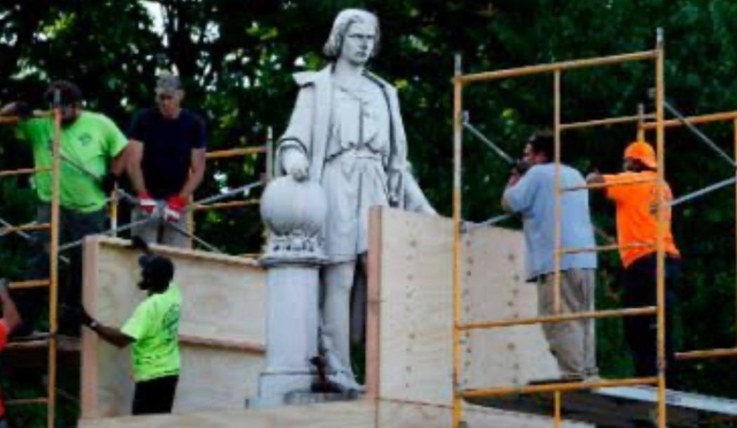 Jadi Sasaran Demonstran, Patung Christopher Columbus Akan Diturunkan