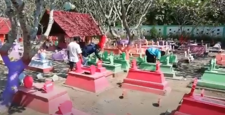 Viral Makam Warna Warni di Madiun Hilangkan Kesan Angker