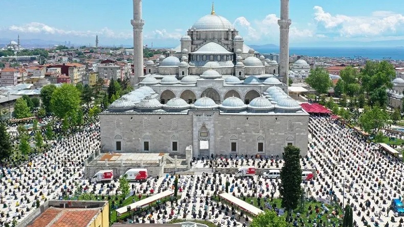 Cerita Salat Jumat di Berbagai Negara saat Pandemi, di Turki Khotbah cuma 5 Menit