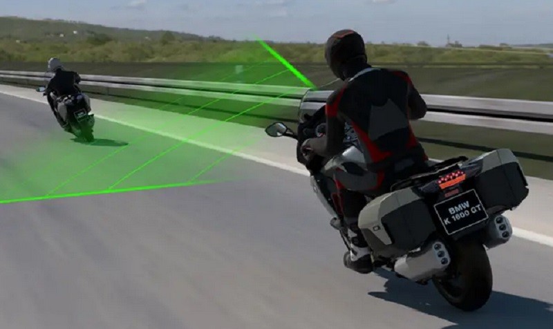 BMW Patenkan Teknologi Cruise Control, Diklaim Lebih Baik dari Ducati dan KTM