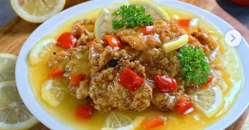 Lezatnya Ayam Saus Lemon, Kuah Segar Terasa Asam dan Pedas