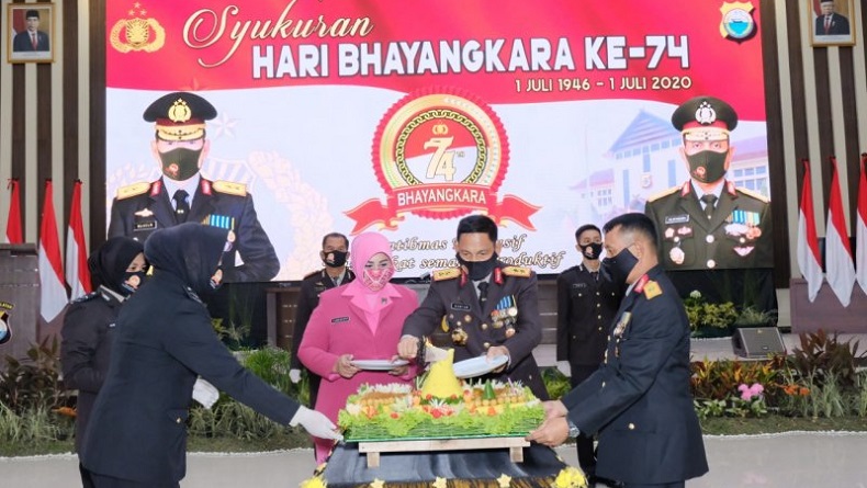 Hampir 1.000-an Personel Polda Sulsel Naik Pangkat saat Momen HUT Bhayangkara