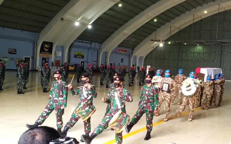 Jenazah Pelda Anumerta Rama Wahyudi Diterbangkan ke Pekanbaru, Panglima TNI: Kami Kehilangan Prajurit Terbaik