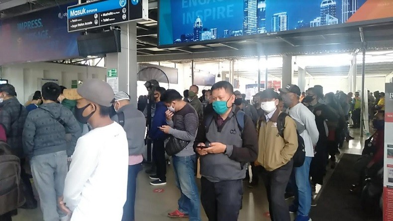 Bima Arya Nilai Penyediaan Bus di Stasiun Bogor Tak Efektif Atasi Antrean Penumpang KRL