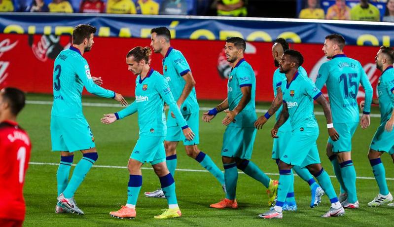 Menang Telak, Barcelona Terus Kejar Real Madrid