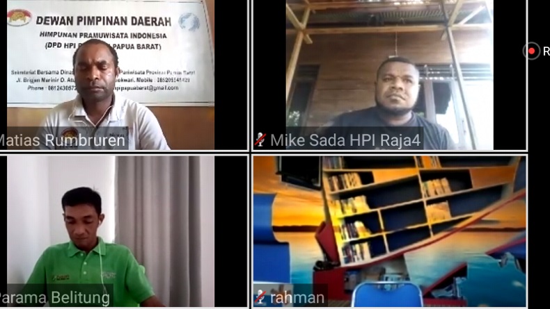 Terdampak Covid-19, Pemandu Wisata di Papua Barat Belajar Ternak Lele dan Ayam