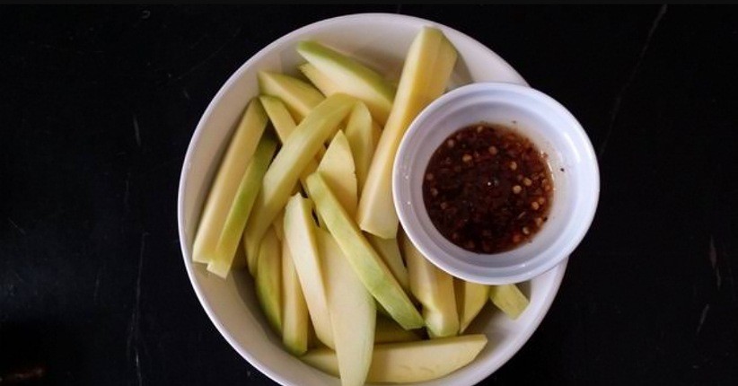 Selain Segar Dijadikan Rujak, Mangga Muda Miliki Manfaat Cegah Penyakit Kronis