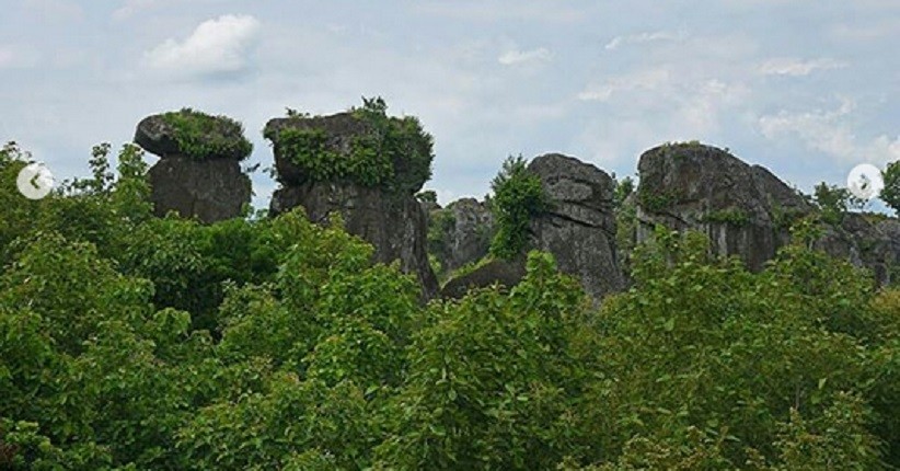 5 Destinasi Eksotis Ini Mirip di Luar Negeri, Nomor 3 Mirip Stonehenge Inggris