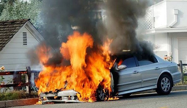 Penyebab Kebakaran pada Mobil