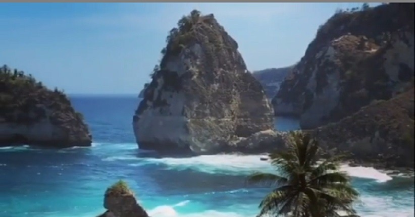 Indahnya Pantai Diamond di Nusa Penida, Ada Tebing Karst Unik Mirip Permata
