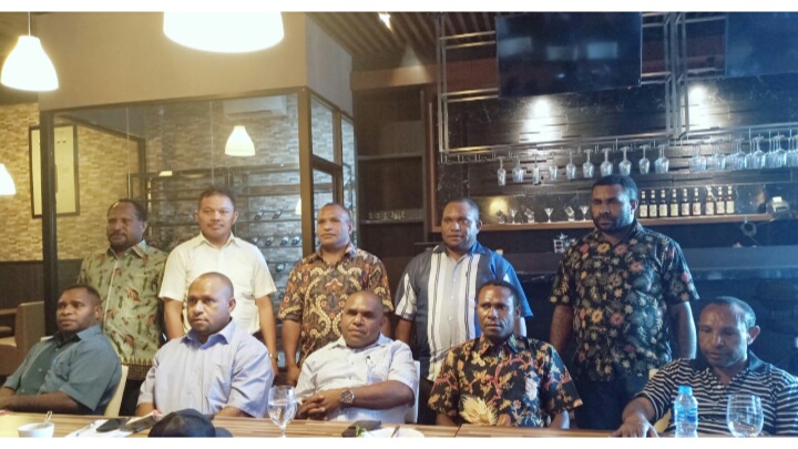 Koalisi Partai Politik Pegunungan Bintang Minta Tokoh Adat Netral