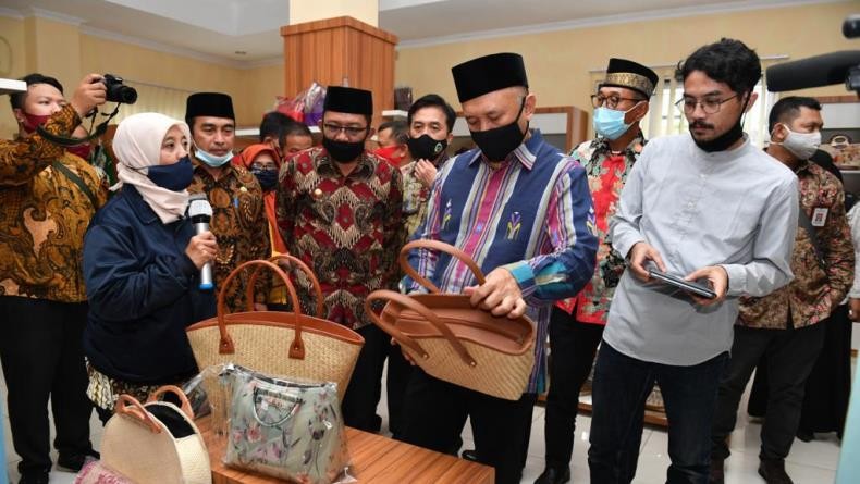 Kemenkop dan UKM Gelar Pelatihan UMKM agar Adaptif Selama New Normal