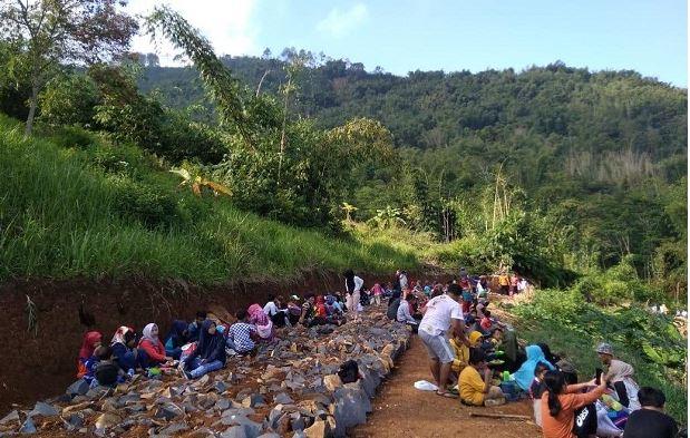 Lokasi TMMD di Garut Jadi Objek Wisata Dadakan Warga