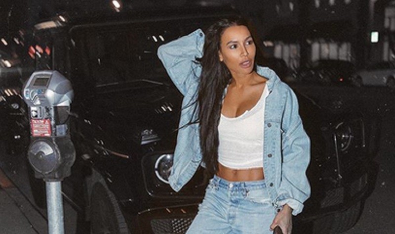 Tewas Tenggelam, Semasa Hidup Artis Cantik Naya Rivera Sering Posting Mobil Ikonik
