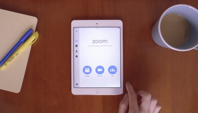Mudah Banget! Begini Cara Gunakan Zoom di Desktop dan Mobile