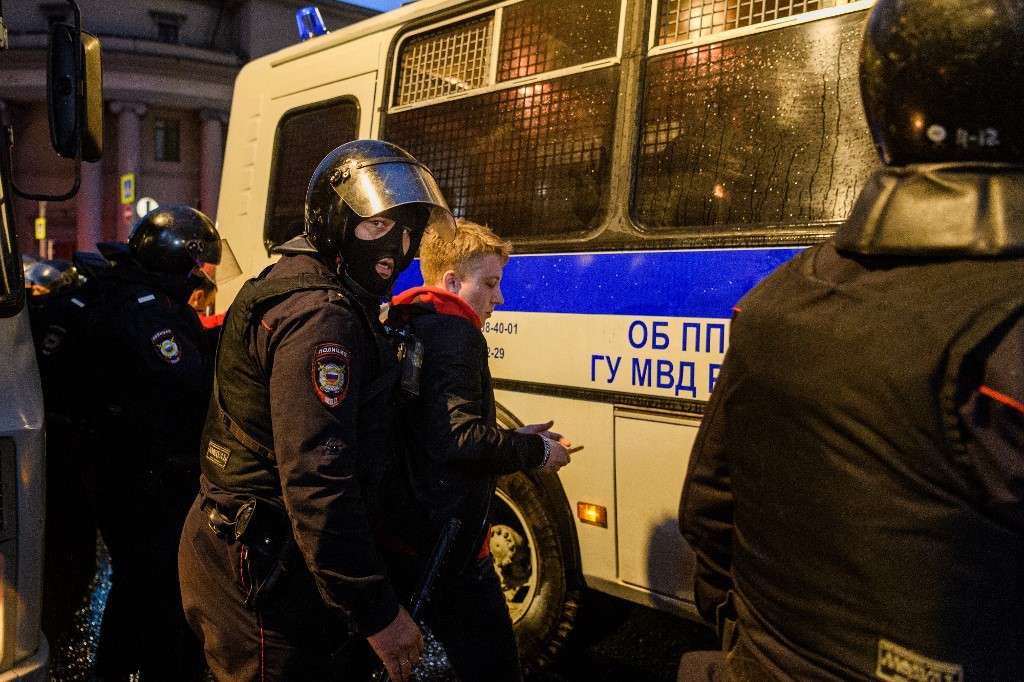 Protes Massa Menentang Vladimir Putin di Moskow, Polisi Rusia Tangkap 100 Orang