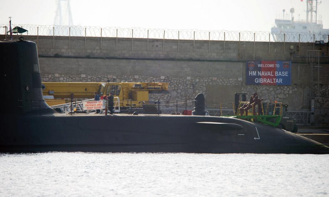 Terungkap, Kapal Selam Bertenaga Nuklir AL Inggris Nyaris Tabrak Kapal Feri