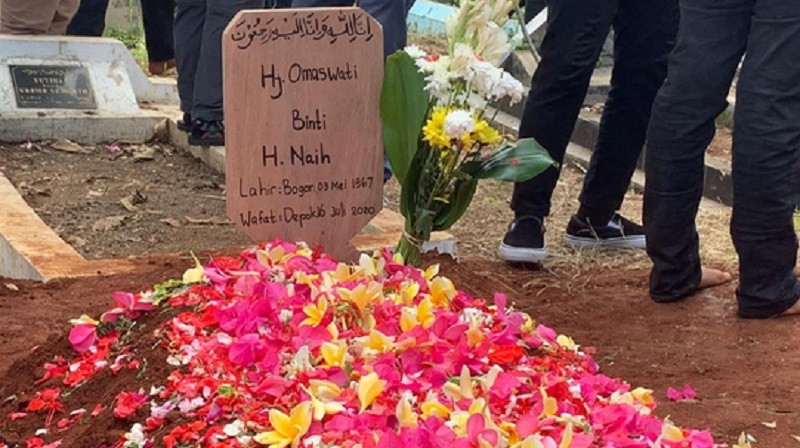 Kronologi Omas Meninggal Dunia, Sempat Sesak Napas