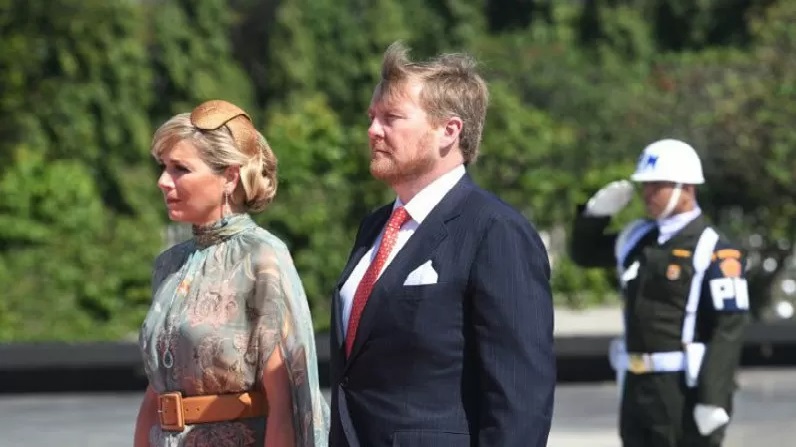 Raja Belanda Tak Mau Gunakan Kereta Kuda Kontroversial yang Terdapat Lukisan Penjajahan