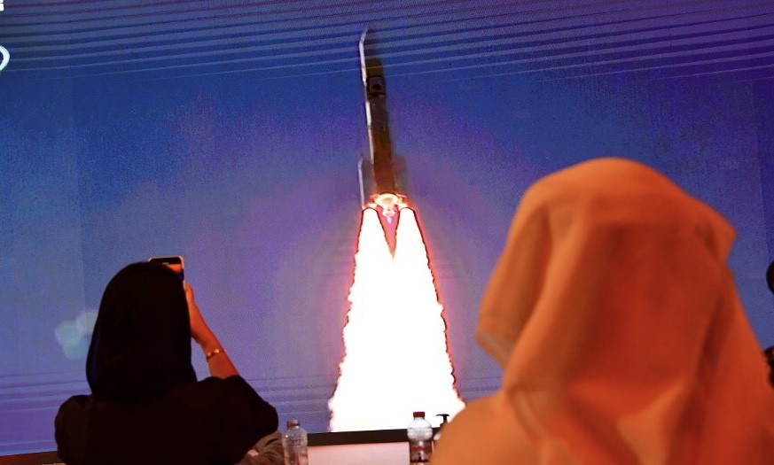 Pesawat Luar Angkasa Uni Emirat Arab Akhirnya Meluncur ke Mars