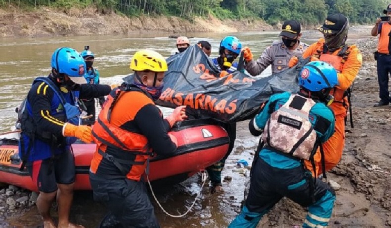 Pasangan Kekasih yang Terjun ke Sungai Musi Ditemukan Tewas