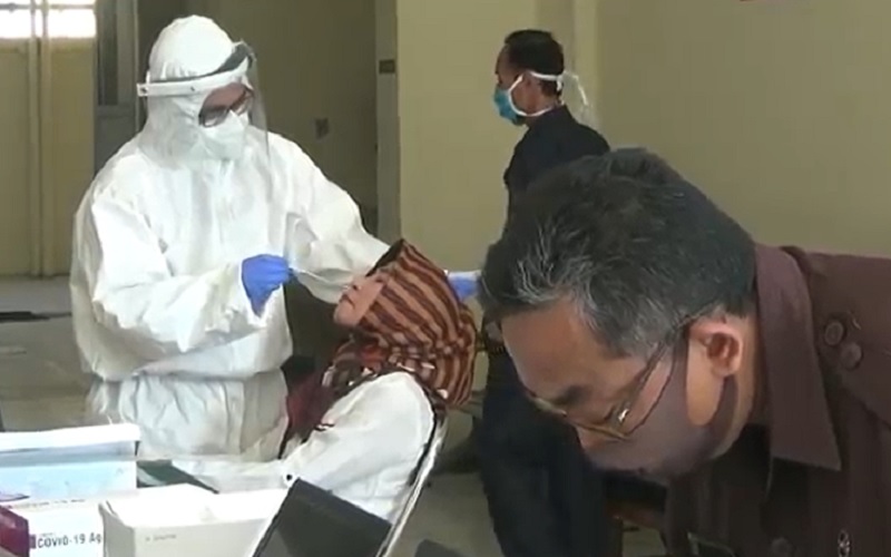 Panitera Muda Meninggal akibat Covid-19, 200 Karyawan PN Semarang Dites Swab