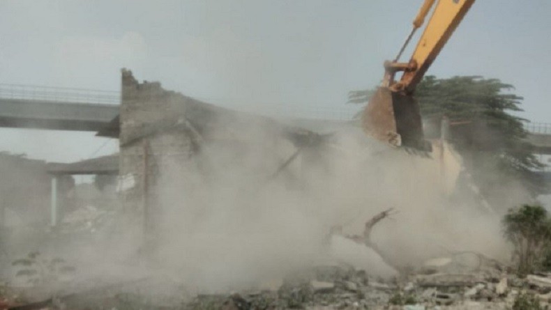 24 Bangunan di Cipinang Dibongkar untuk Jalur Kereta Cepat Jakarta-Bandung