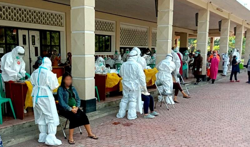 500 Ibu Hamil di Surabaya Jalani Tes Swab Massal