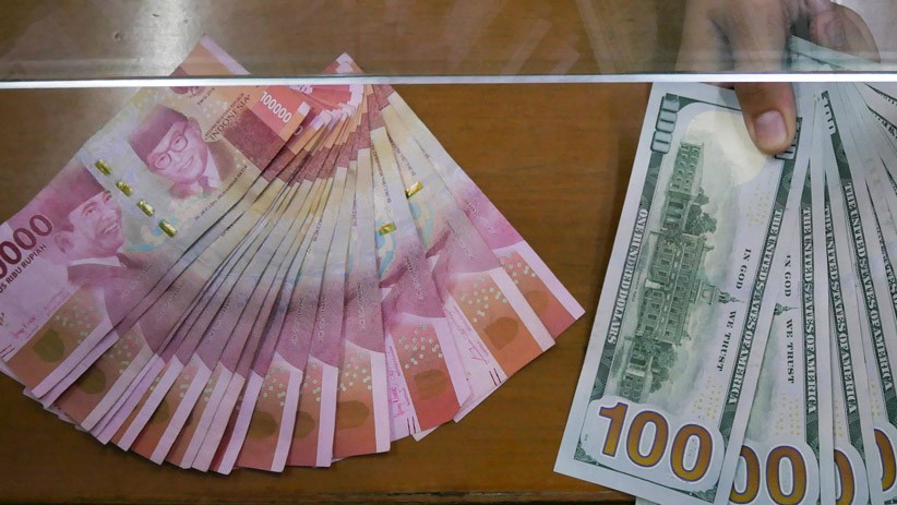 Rupiah Hari Ini Ditutup Merosot ke Rp16.176 per Dolar AS, Ini Pendorongnya