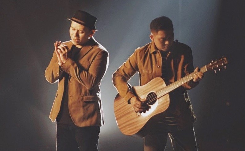 Ade Govinda dan Fadly Padi Luncurkan Lagu Tanpa Batas