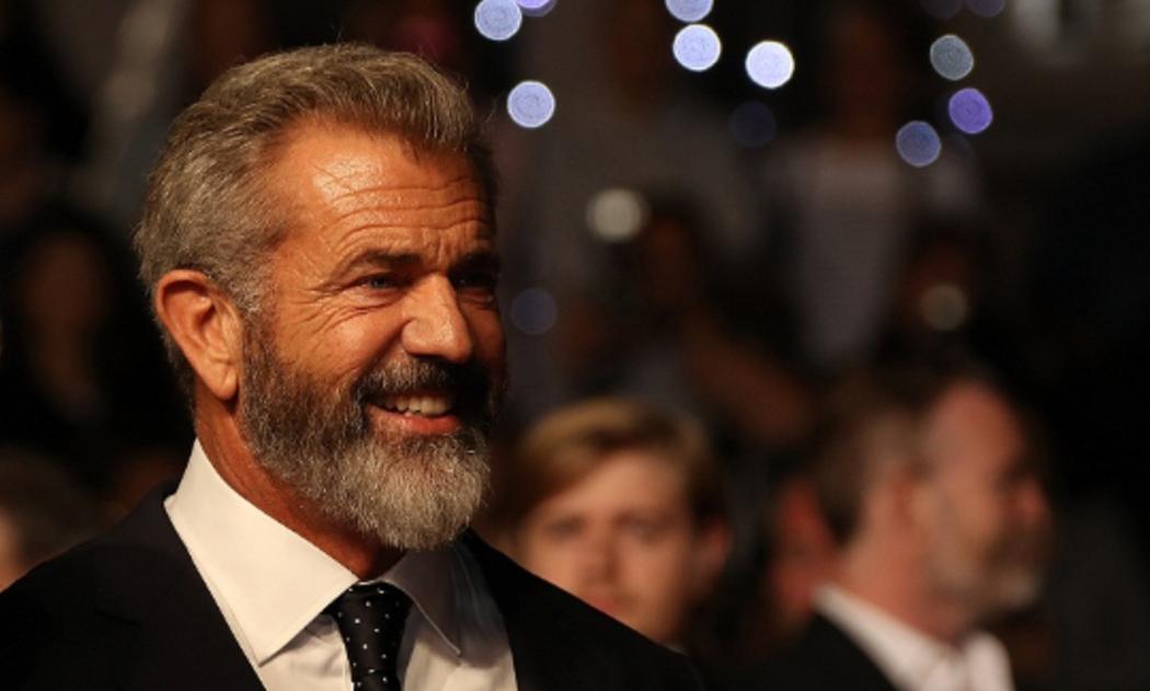 Mel Gibson Positif Covid-19, Dirawat Seminggu di Rumah Sakit