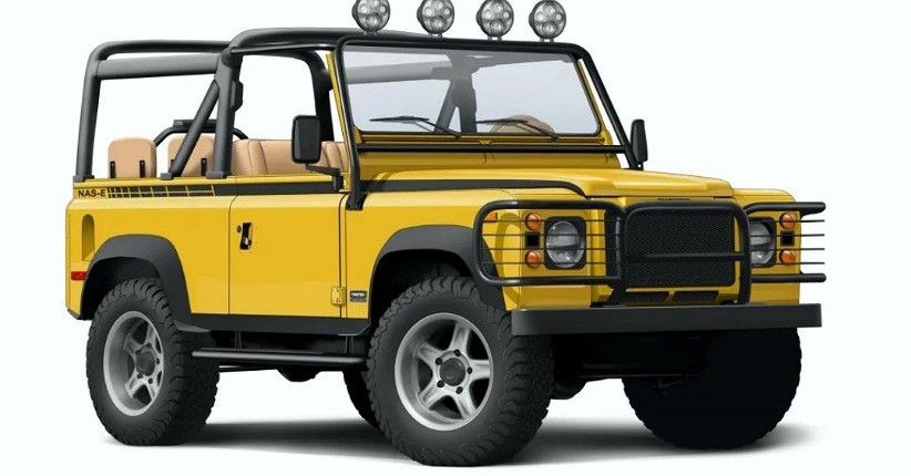 Rumah Modifikasi di Inggris Ubah Land Rover Defender Pakai Mesin Listrik