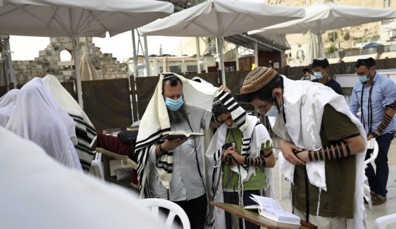 Israel Catat Rekor Penambahan 2.300 Kasus Corona dalam Sehari, Tentara Dikerahkan