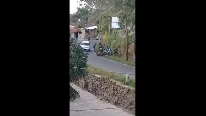 Viral, Anggota Geng Motor di Bandung Salah Sasaran Bacok 2 Anggota Karang Taruna