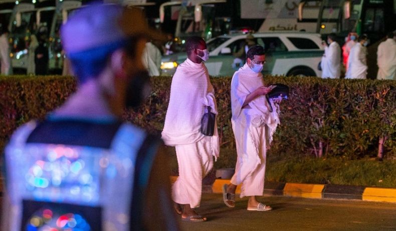 Arab Saudi Mulai Proses Jemaah Haji Ilegal, Denda dan Hukuman Penjara Menanti