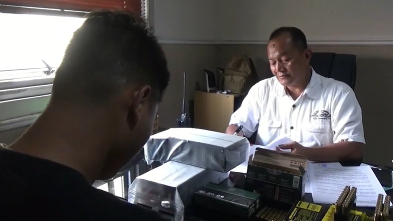 Bawa 920 Amunisi Aktif Ilegal, Atlet Menembak di Palembang Ditangkap Polisi