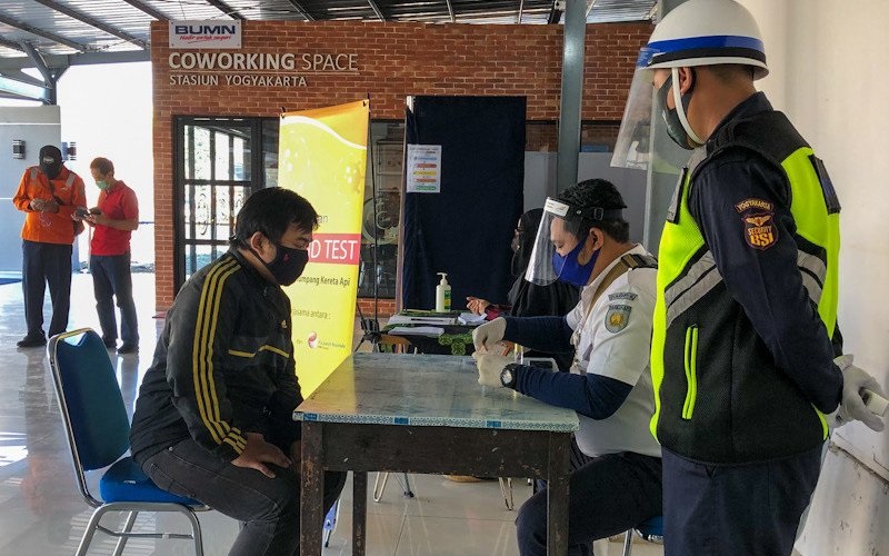 Rapid Test di Stasiun Lebih Murah, Penumpang: Tidak Perlu Datang ke Puskesmas