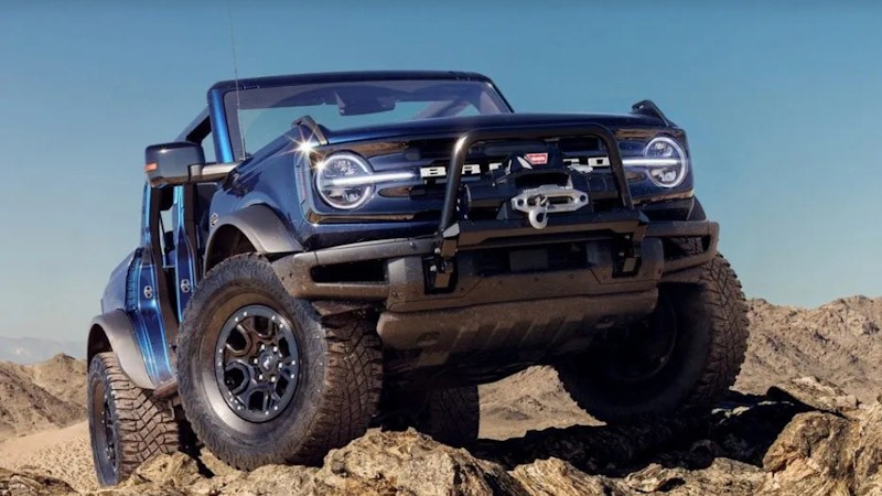 Ford Bronco Cetak Pemesanan 230.000 Unit, Pelanggan Harus Antre hingga 2022