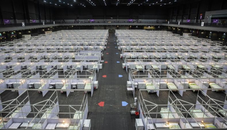 Kasus Covid-19 Melonjak Drastis, Hong Kong Sulap Hall Pameran Jadi Rumah Sakit Darurat