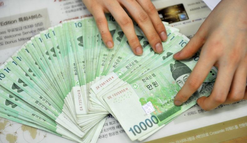 Bank Korea Ungkap Banyak Uang Kertas Terbakar di Microwave saat Dipanaskan untuk Bunuh Virus