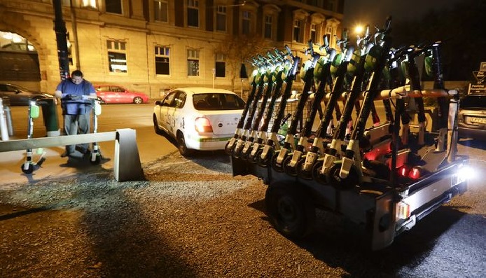 Negara Bagian Victoria Keluarkan Pernyataan Bencana Covid-19, Perketat Jam Malam